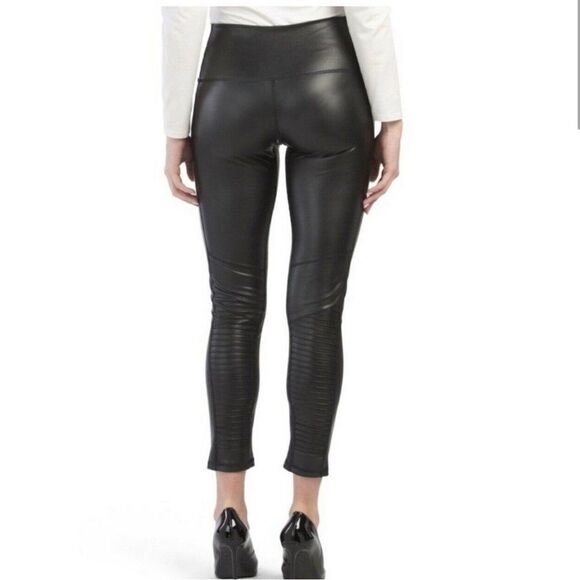 7 For All Mankind Faux Leather Liquid Moto Legging Pants Black- Size Large - Picture 2 of 10